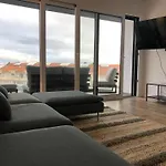 Lägenhet Ocean Views - New Private With Pool & Sea Views