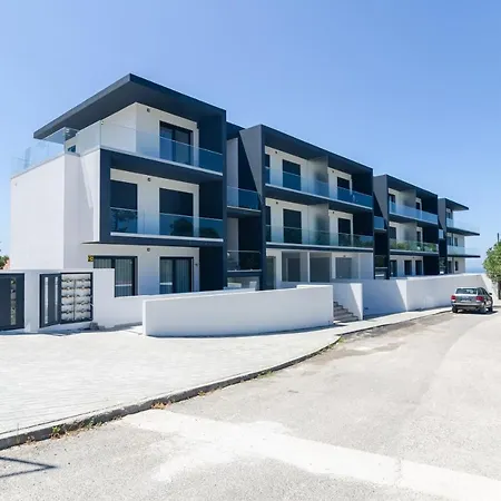 Ocean Views - New Private With Pool & Sea Views