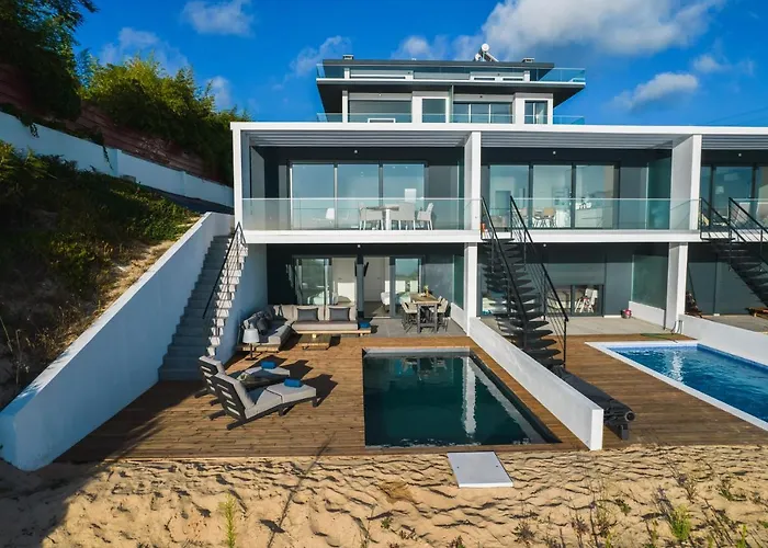 Ocean Views - New Private With Pool & Sea Views Nazaré