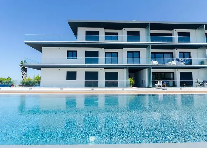 Ocean Views - New Private With Pool & Sea Views