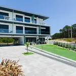 Ocean Views - New Private With Pool & Sea Views Nazaré