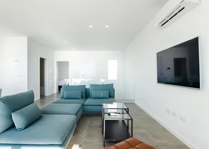 Апартаменты Ocean Views - New Private With Pool & Sea Views