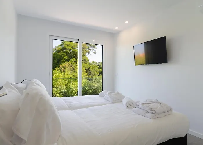 Апартаменты Ocean Views - New Private With Pool & Sea Views *